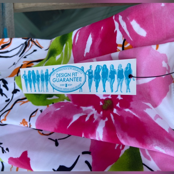 BNWT Halter V-Neckline Longer Tankini ππ€ - Picture 6 of 11